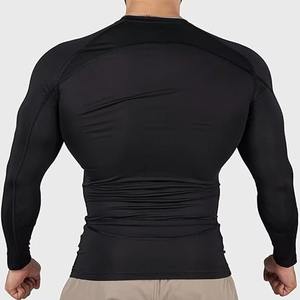 เสื้อยืดแขนสั้นผู้ชายพิมพ์โลโก้ตามสั่งขายส่ง ผ้าฝ้าย 100% คุณภาพพรีเมียม ระบายอากาศได้ดี แห้งเร็ว ทรงหลวม น้ำหนัก 220 กรัม พร้อมบริการพิมพ์ลาย - Product Image 5