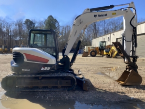 Excavadora E85 Usada en Buenas Condiciones de Funcionamiento - Product Image 3