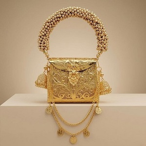 Mini Bolso de Mano Kundan de Latón, Chapado en Oro, Estilo Tradicional, para Uso Nocturno, con Cierre de Hebilla con Diamantes, F S International Uttar Pradesh - Product Image 1