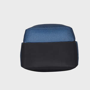 กระเป๋าเป้สะพายหลังสำหรับใส่แล็ปท็อป Arctic Fox Touch Dark Denim พร้อมพอร์ต USB  วัสดุโพลีเอสเตอร์ทนทาน ปิดด้วยซิป เหมาะสำหรับใช้ในสำนักงาน การเดินทาง และการใช้งานประจำวัน - Product Image 3