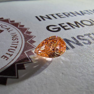 Diamante Cultivado en Laboratorio de 1.3 Quilates, Corte Pera, Color Rosa Intenso, Certificado IGI VS2, Diamante Suelto de Color CVD - Product Image 3