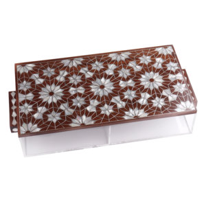 Contenedor de caja acrílica con tapa de madera personalizada con Incrustaciones de nácar rectangulares hechas a mano de lujo de la India por RF Crafts - Product Image 6