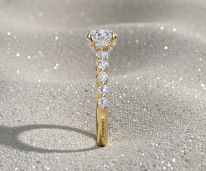 แหวนเพชรเพาะเลี้ยง Stonewels ตัวเรือนทอง 14K แบบหนามเตย ประดับเพชรข้างแบบไล่ขนาด สำหรับเครื่องประดับสั่งทำสุดหรูที่ได้รับการรับรอง - Product Image 3