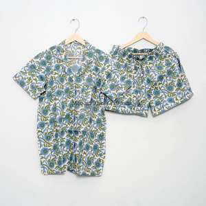 Conjunto de Pijama Corto de Verano para Mujer, Estampado a Mano, Algodón, Ropa de Dormir Suave con Característica Térmica, Hecho a Mano para Mujeres - Product Image 2