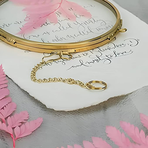 Cadre photo mural décoratif en verre transparent avec bordure en laiton, finition dorée, forme ronde, taille personnalisée, décoration - Product Image 3