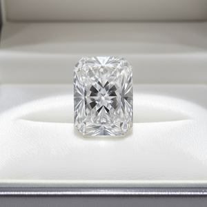 Diamant Radiant de 5,04 carats certifié IGI, SI2, cultivé en laboratoire, neuf, non monté - Product Image 3