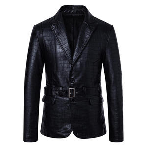Chaqueta de Cuero PU Negra para Hombre, con Patrón de Cocodrilo Repujado, Corte Entallado, Cuello Camisero, con Cinturón, Estilo Formal, para Otoño - Product Image 1
