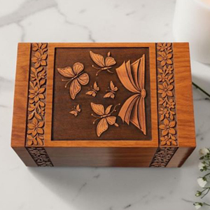 Urne funéraire en bois personnalisée en forme de livre ouvert avec papillon, souvenir commémoratif gravé sur mesure par AYAANS - Product Image 6