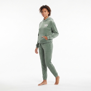 Ensemble de survêtement en velours personnalisé pour femme, coupe régulière, avec poche kangourou et cordon de serrage, deux pièces, pour l'hiver, vente en gros - Product Image 3
