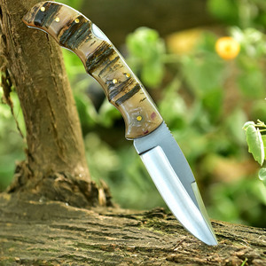 Cuchillo de Caza Plegable Forjado a Mano con Hoja de Acero de Damasco Grabada y Mango de Madera, Personalizable OEM - Product Image 3