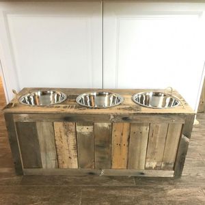 Comedero Rústico de Madera para Perros, para el Hogar y Tiendas de Mascotas, Producto Promocional Artesanal para Mascotas - Product Image 2