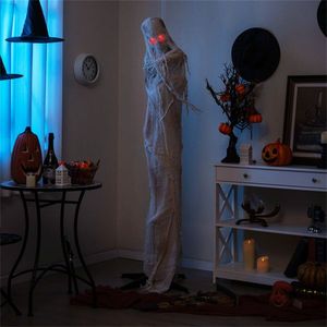 ของตกแต่งฮาโลวีนขนาด 6 ฟุต พร้อมไฟ LED สีแดงเรืองแสงที่ดวงตา - Product Image 3