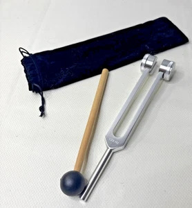 Diapason de guérison 128 Hz avec marteau en silicone, instrument de thérapie sonore - Product Image 1