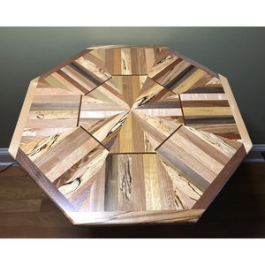 Plateau tournant octogonal en bois fait main avec incrustations géométriques, style moderne, artisanat pour la décoration intérieure - Product Image 3