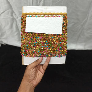 Accessoires de Mariage en Dentelle JARI Écologique Brodée Florale Colorée avec Détails Intricats et Motifs 3D (Chaussures) - Product Image 1