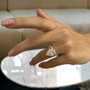 Bague Halo Classique en Or Massif 18K avec Diamant de Laboratoire 3.01CT VS1 Taille Marquise et Motifs Floraux, Cadeau Idéal pour Mariage et Fêtes pour Couples - Product Image 5