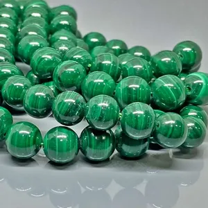 Perles de malachite verte naturelle de 8 mm, lisses et rondes, qualité AAA, brin de 15 pouces - Product Image 2