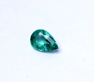 Esmeralda Natural de 1.10 Quilates, Corte Pera, 7mm, Verde, Piedra Preciosa Suelta Facetada, Certificada por IGI, para Joyería y Anillos Personalizados - Product Image 2