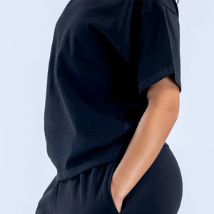 Camiseta de Manga Corta con Cuello Redondo para Mujer, Talla Grande, Color Negro Sólido, Ajuste Holgado, Algodón Jersey, Transpirable y Ligera, Venta al Por Mayor, Calidad Superior - Product Image 5