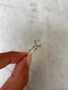 2.5 Carat Oval Cut Lab Grown Diamond Engagement Ring 14K 18K Solid Gold Sparkling Anniversary Ring for Women IGI Certified CVD - Product Image 4