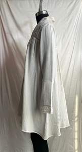 Vestido mini elegante, cómodo y hermoso de color blanco premium, ideal para cualquier ocasión. - Product Image 3