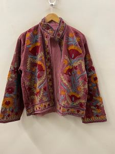 Veste courte en velours Suzani ethnique rose, veste ample, veste bohème, manteau de festival, style bohème, veste brodée - Product Image 3