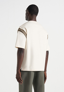 Camiseta de Punto Crema Extra Grande para Hombre con Ribete en Contraste, Manga Corta, Cuello Redondo, Diseño Casual de Color Sólido - Product Image 6