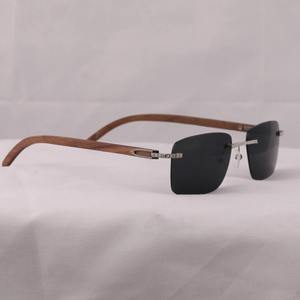 Lunettes de soleil unisexes noires à monture sans bords dégradée anti-radiation avec diamants Moissanite pour un usage quotidien luxueux - Product Image 2