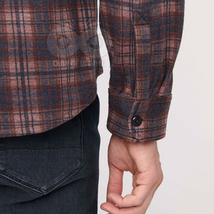 Chemise en flanelle pour homme, tissu coton brossé, fabrication pakistanaise, motif à carreaux, coupe classique, boutons, pour le travail et les voyages - Product Image 6