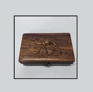 Caja de Almacenamiento de Madera Maciza de Lujo con Superficie Pulida para Empaque de Regalos Premium - Product Image 1