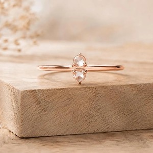 Anillo de compromiso de dos piedras de oro macizo de 10K, 14K, 18K con diamante de laboratorio redondo rosa y moissanita, color DEF, claridad VS VVS, regalo para ella. - Product Image 2