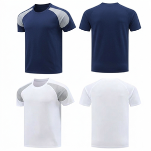 Camiseta deportiva azul marino personalizada para hombre, ligera, de secado rápido, que absorbe la humedad, transpirable, con paneles de malla gris, para venta al por mayor. - Product Image 1