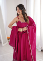 TENNECY Ensemble Anarkali et Dupatta en Tissu Chanderi Réversible avec Broderie, Coupe Évasée Longue, Infroissable, et Pantalon Assorti