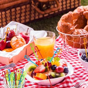 Confezione da 200 Pezzi di Spiedini Colorati in Plastica per Cocktail, Frutta, Bevande e Antipasti, Ideali per Feste a Tema Pirata - Product Image 2