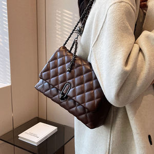 Sacs à main et sacs bandoulière matelassés de luxe pour femmes, collection 2026, prix de gros bas - Product Image 4