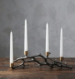 Candélabre en fer forgé fait main à 4 bras avec coupelles en laiton pour bougies coniques, idéal pour la décoration intérieure - Product Image 3