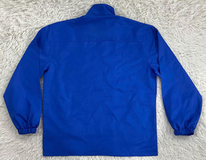 เสื้อแจ็คเก็ตกันลมผู้ชายแบบ OEM สั่งทำพิเศษ น้ำหนักเบา สวมใส่สบาย มีซิปเต็มตัว สำหรับแบรนด์อเมริกัน โปรโมชั่น และชุดกีฬา - Product Image 6