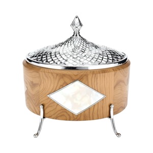 Élégante coupelle en bois avec couvercle en forme de cabane argentée, idéale pour servir les aliments, la décoration de cuisine et les réceptions, provenant d'Inde. - Product Image 3