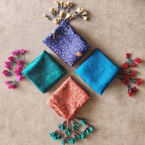 Women Fashionable <b>Silk</b> Scarves Shawls Smooth Lightweight Fabric Decorative Floral Print Elegant Neck Shoulder <b>Head</b> <b>Wrap</b> - Product Image 1