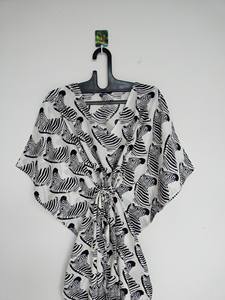 Robe Kaftan en dentelle 100% coton à imprimé zèbre, style vintage, coupe évasée, surdimensionnée, faite à la main, paréo de plage - Product Image 6