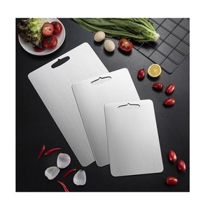 Planche à découper en acier inoxydable pur épaissi, planche à découper antibactérienne pour la cuisine, planches à découper en métal - Product Image 4