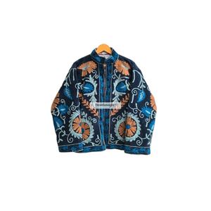 เสื้อโค้ทกำมะหยี่ปักลายดอกไม้ งานแฮนด์เมดสำหรับฤดูหนาว ดีไซน์แบบอุซเบก ซูซานี เสื้อแจ็คเก็ตสั้นสำหรับฤดูใบไม้ร่วง สไตล์โบโฮฮิปปี้ สำหรับทั้งชายและหญิง - Product Image 1