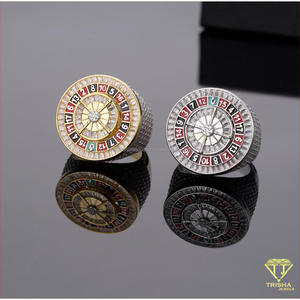 Bague de luxe en argent 925 avec diamant de laboratoire en forme de roulette pour les acheteurs de bijoux haut de gamme en gros - Product Image 5