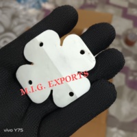 Cartes/plaques en os de buffle utilisées pour le tissage de cartes/plaques, pour créer des bandes complexes et étroites en contrôlant les fils de trame.