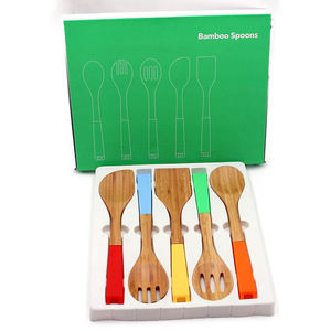 Juego de cubiertos de madera de acacia, mango, pino, madera roja y otras maderas disponibles con diseño personalizado por M.I.G. EXPORTACIONES. - Product Image 1