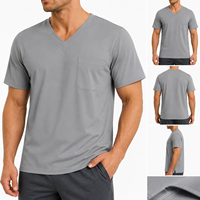 Herentrui met V-hals, grijs, korte mouwen, casual regular fit, jersey gebreid, zacht, ademend, borstzakje.