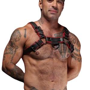 สายรัดหนังบูลด็อกฮาร์ดไลน์สำหรับผู้ชาย สีแดง ปรับได้ กระชับหน้าอก หนังพรีเมียม สำหรับใส่ไปคลับ - Product Image 2