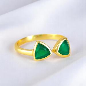 Bague en argent sterling 925 avec onyx vert, plaquée or |   Bijoux faits main ajustables avec pierre de naissance personnalisée - Product Image 3