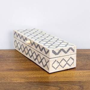 Boîte à bijoux rectangulaire en bois sculpté de designer, à un seul niveau, décorative pour table, écologique, avec incrustation d'os motif Fleur d'amour - Product Image 2