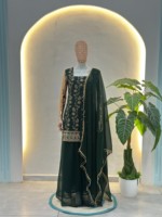 Ensemble Kurti, Dupatta et Palazzo brodé avec sequins et travail Zari, bordure en dentelle perlée, robe ethnique indienne pour fêtes et mariages